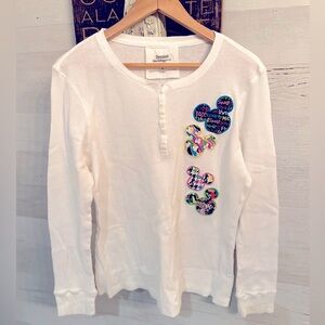 DISNEYLAND RESORTS LONG SLEEVE HENLEY
